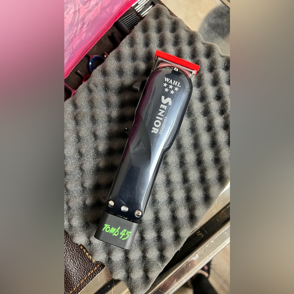 Wahl Senior with tomb 45 wireless adapter